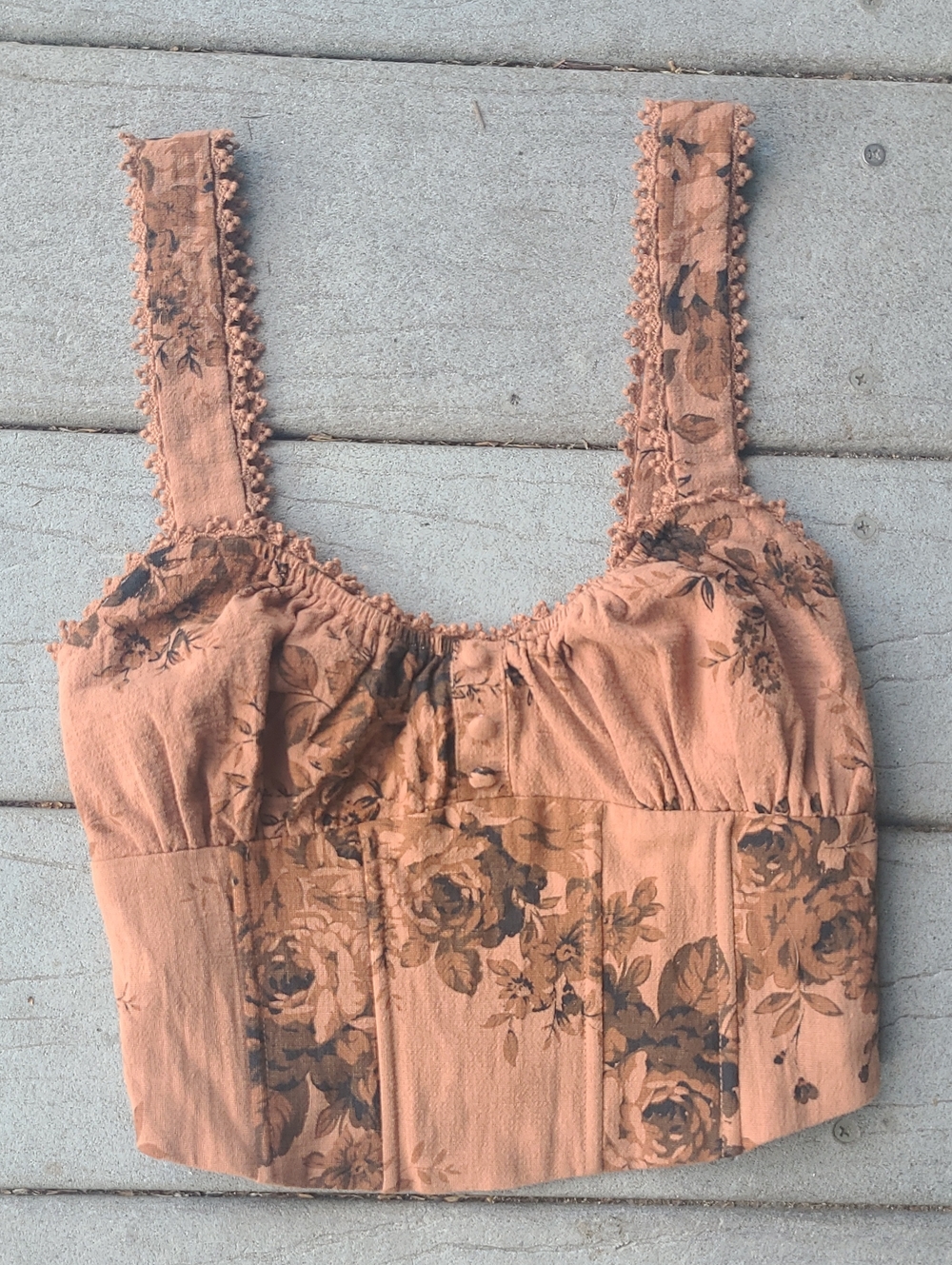 Floral Brown Cropped Tank Top with Lace-Strap Detail
